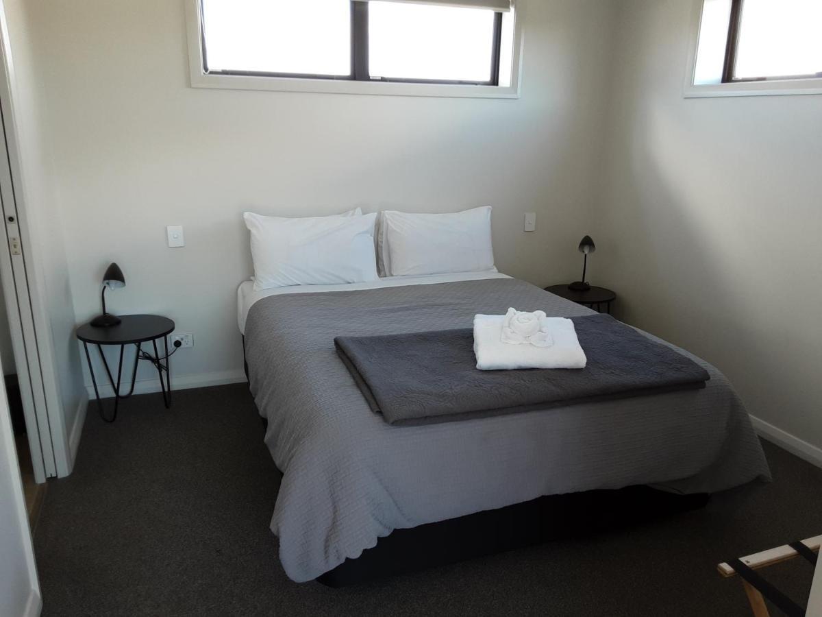 Two Thumbs Unit 2 Apartment Lake Tekapo Luaran gambar